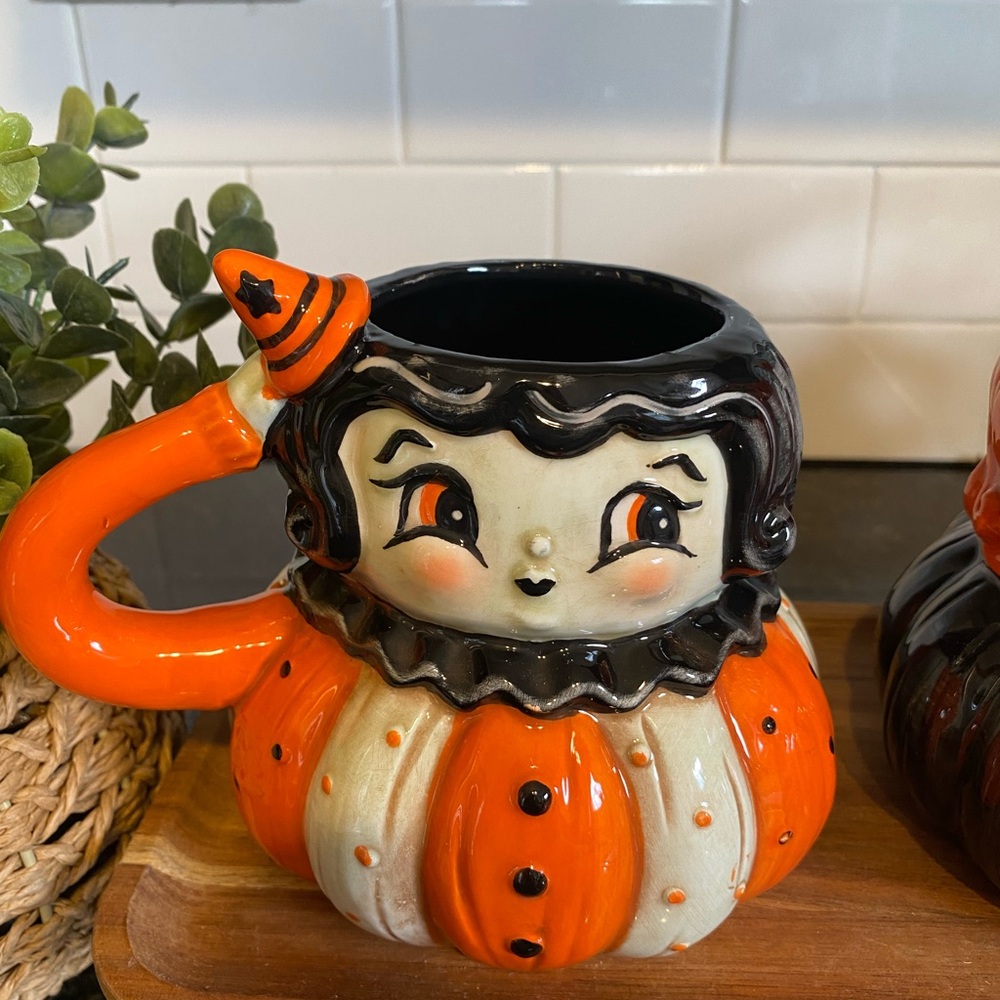 Johanna Parker Witch Mug Set - Picture 2 of 6